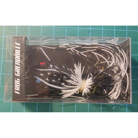 🎣Frog Fishing Lure Hook 2.5" MAKO Grenouille w 6.5cm (Black + White Spots) - Picture 2 of 2